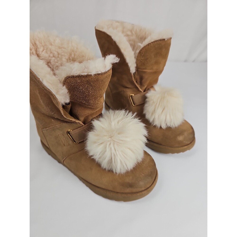 UGG Australia Kids Classic Pom Pom Sheepskin Boots Chestnut Size 3